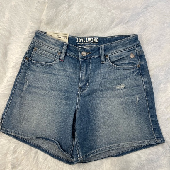 Idyllwind Denim Shorts - Picture 1 of 4